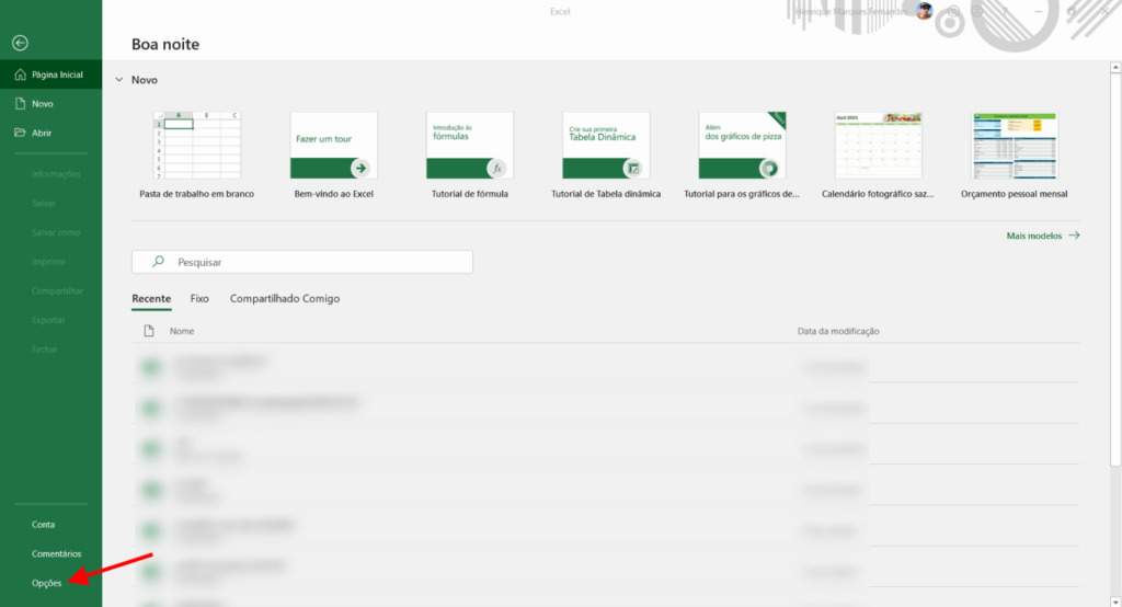 Entre em Opções - Excel