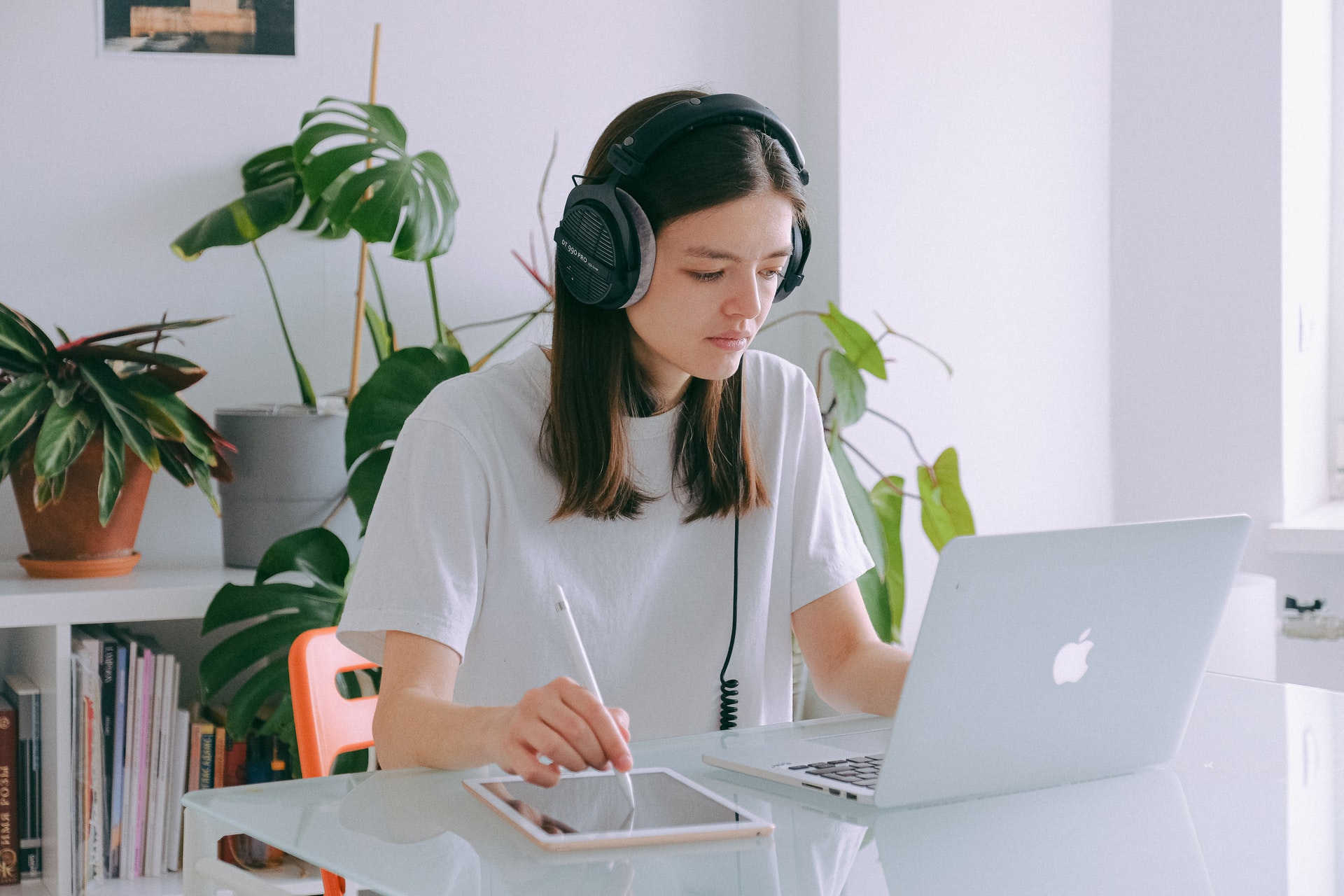 8 Spotify Playlists for Programming and Focus for 2022